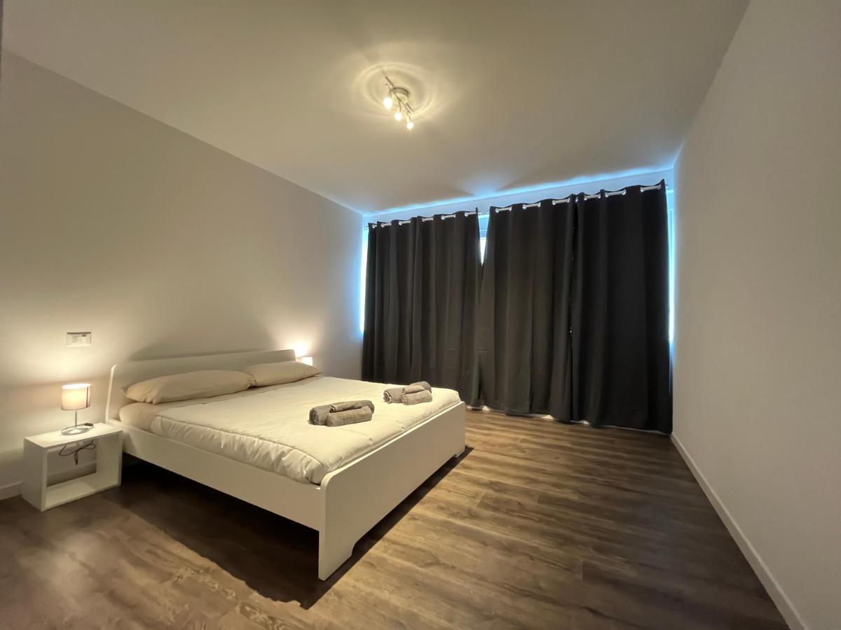 Modern Apartment - Centro بادوفا المظهر الخارجي الصورة